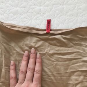 🌟Spanx skirt slip